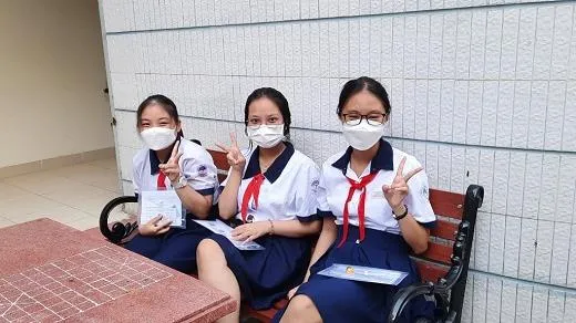 Giữ nguyên mức thu các khoản thu dịch vụ, hỗ trợ hoạt động giáo dục trên địa bàn TPHCM