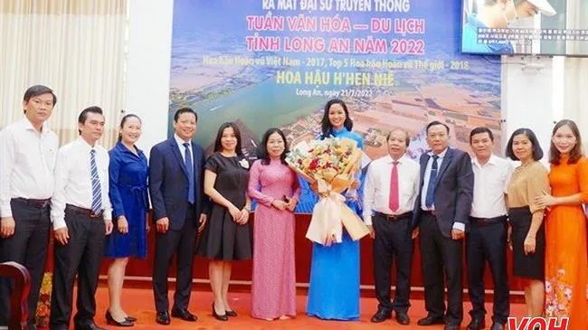 H’Hen Niê làm đại sứ truyền thông cho Tuần Văn hóa – Du lịch tỉnh Long An năm 2022