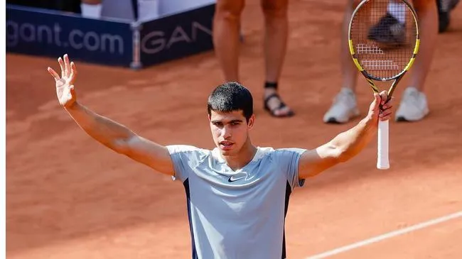 Tin tennis 23/7: Carlos Alcaraz vào bán kết Hamburg Open