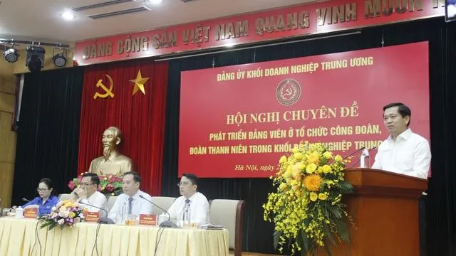 Nâng cao chất lượng đảng viên trên tinh thần Nghị quyết trung ương 5 khóa XIII