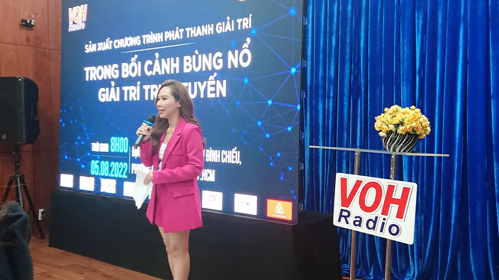 Thách thức sản xuất chương trình phát thanh giải trí trong bối cảnh bùng nổ giải trí trực tuyến