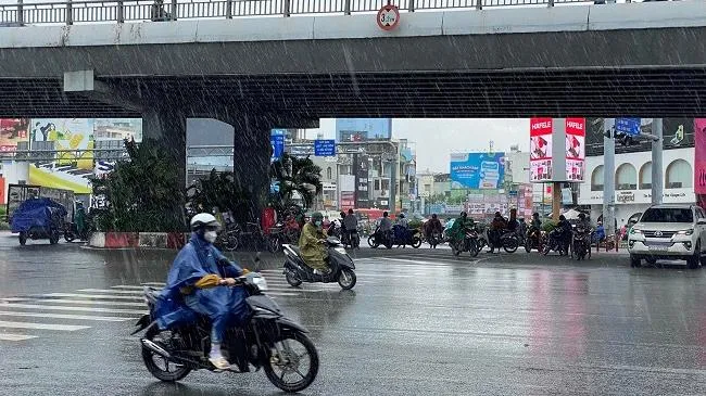 Dự báo thời tiết hôm nay: Bắc Trung Bộ, Trung Trung Bộ và Tây Nguyên có nơi mưa rất to