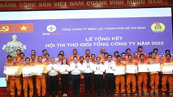 80 kỹ sư, công nhân đạt danh hiệu thợ giỏi ngành điện TPHCM năm 2022