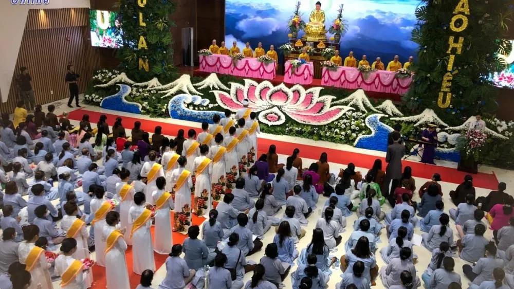 Đại lễ Vu Lan báo hiếu 2022 tại chùa Hoằng Pháp