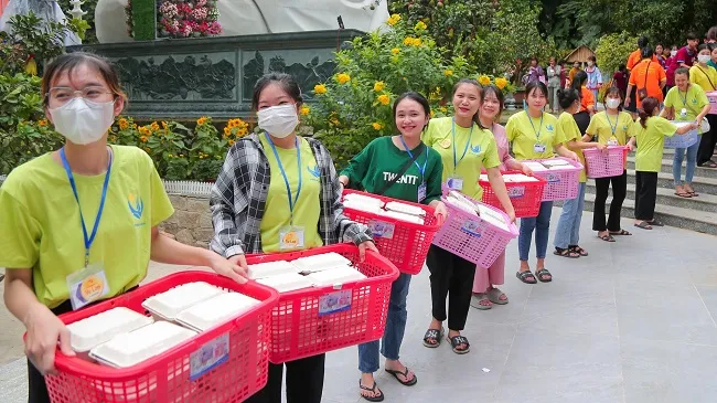 Chùa Thiền Tôn Phật Quang thu hút gần 40 ngàn Phật tự dịp Đại lễ Vu Lan