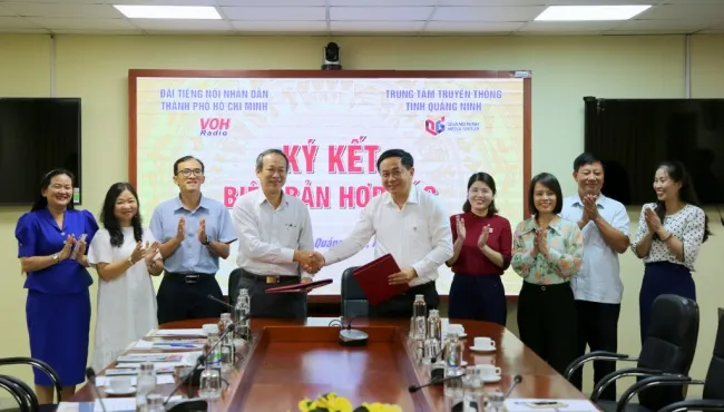 Trung tâm Truyền thông tỉnh Quảng Ninh và Đài Tiếng nói nhân dân TPHCM ký kết thỏa thuận hợp tác