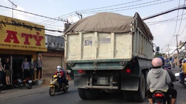 Cấm đỗ xe ngày chẵn lẻ trên đường Kha Vạn Cân, thành phố Thủ Đức