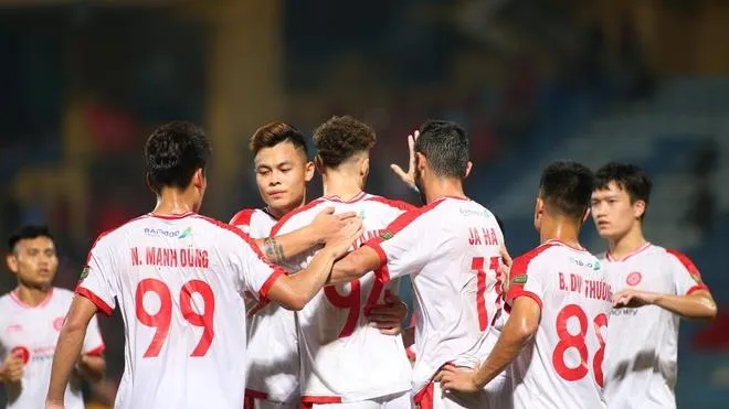 V-League 2022: Viettel vượt mặt HAGL trên BXH