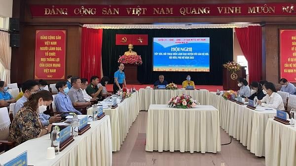 Phụ nữ Nhà Bè kiến nghị nhiều vấn đề đô thị đến lãnh đạo huyện