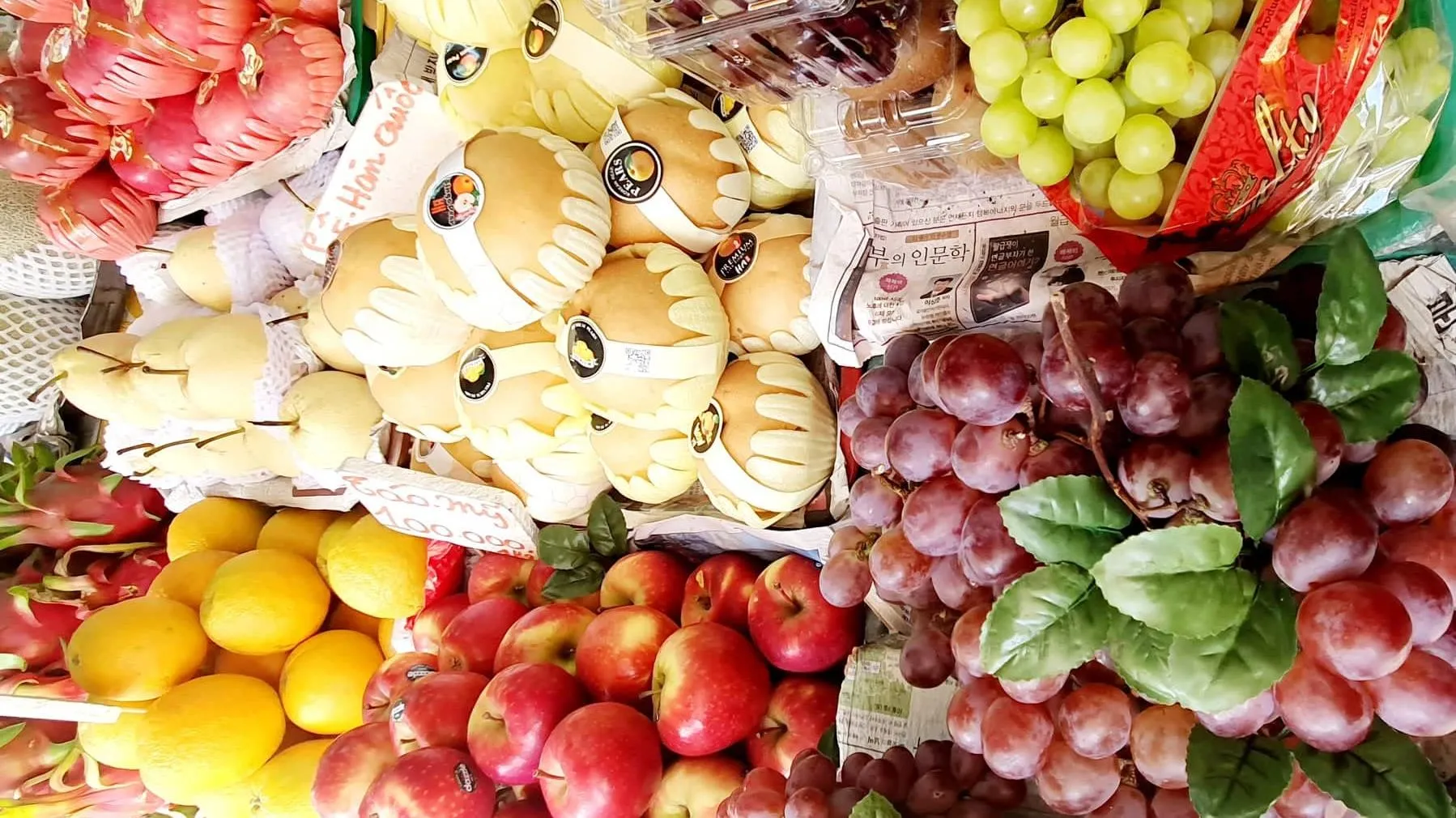 Giá cả thị trường: Giá trái cây tháng 7 âm lịch ở mức cao