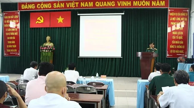 Huyện Hóc Môn: Khai giảng lớp bồi dưỡng kiến thức quốc phòng và an ninh