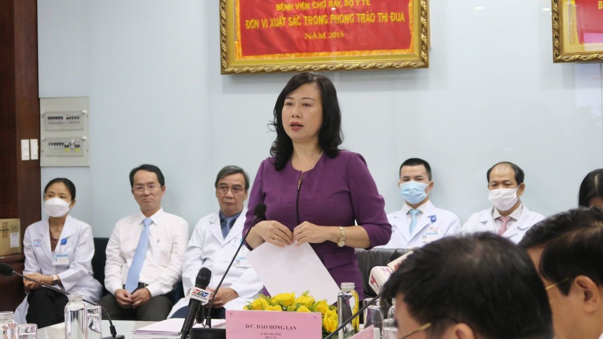 Bà Đào Hồng Lan: Sớm gỡ khó về đấu thầu mua sắm trang thiết bị y tế