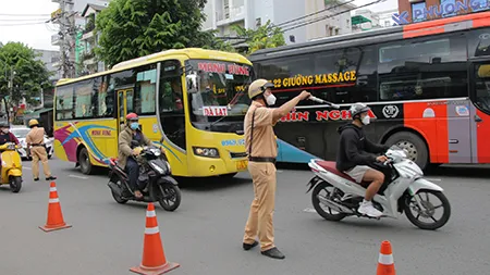 Tin nóng trưa 29/8: TPHCM tăng cường kiểm tra nồng độ cồn