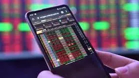 Thị trường chứng khoán 29/8/2022: Lực bán trên diện rộng, VN-Index mất đà