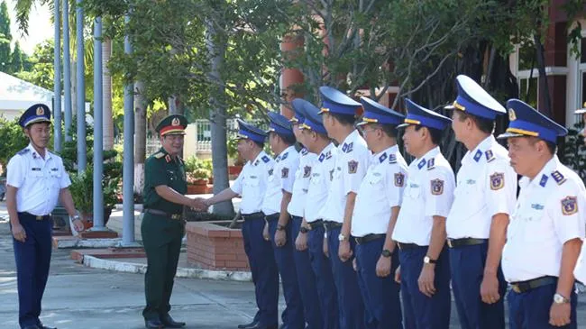 Thứ trưởng Bộ quốc phòng, Thượng tướng Lê Huy Vịnh kiểm tra Bộ Tư lệnh Vùng Cảnh sát biển 3