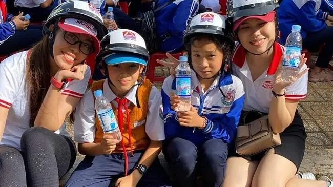 Câu lạc bộ Caravan Doanh nhân đồng hành cùng “An toàn giao thông trường học lần thứ 11”