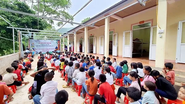 Niềm vui đón trường mới trên quê hương Bác