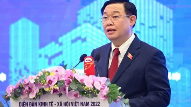 Tin nóng trưa 18/9: Khai mạc Diễn đàn Kinh tế-Xã hội Việt Nam 2022