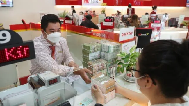 Từ hôm nay (23/9), trần lãi suất tiền gửi dưới 6 tháng lên 5%/năm