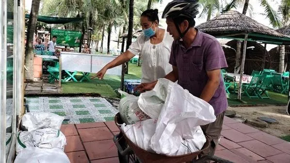 Bộ TTundefinedTT ra công điện, yêu cầu nhà mạng nhắn tin cho thuê bao trong vùng ảnh hưởng bão