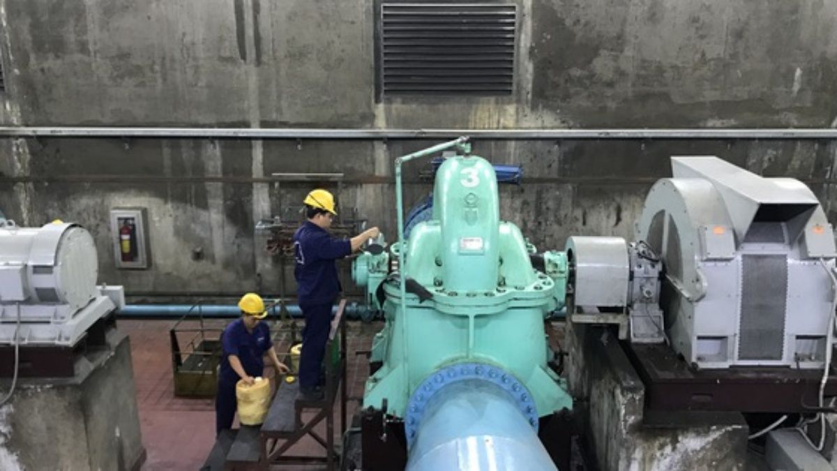 Nhiều quận, huyện ở TPHCM bị cúp nước, nước yếu vào cuối tuần