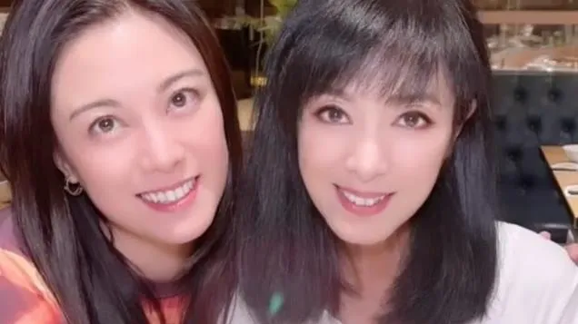 Liêu Bích Nhi kể về tình chị em thân thiết với Mễ Tuyết nhân sinh nhật thứ 67 của Mễ Tuyết