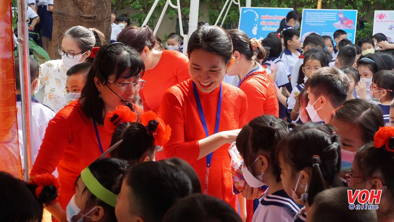 Đã đề nghị tuyển dụng thêm 27.850 biên chế giáo viên cho năm học 2022 - 2023