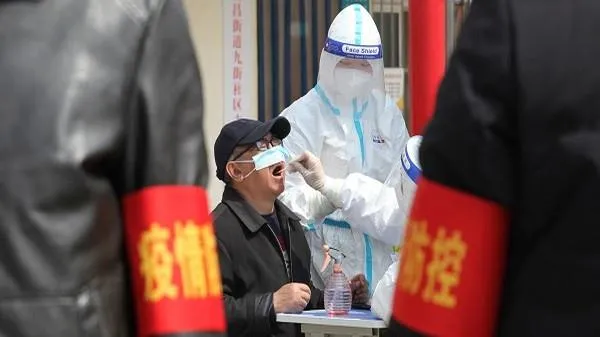 Trung Quốc siết chặt phòng dịch Covid-19, kêu gọi người dân kiên nhẫn