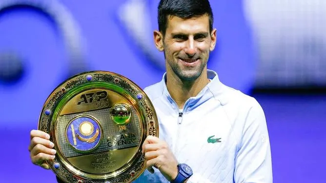 Tin tennis: Djokovic tái lập kỷ lục 12 năm của Federer