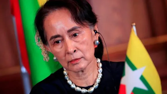 Bà Aung San Suu Kyi vừa bị xử thêm 6 năm tù tội tham nhũng