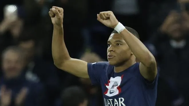 Tin tức Cup C1: Mbappe vượt Cavani lập kỷ lục ghi bàn