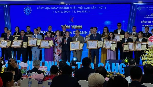 Tôn vinh doanh nghiệp, doanh nhân TP.HCM tiêu biểu năm 2022