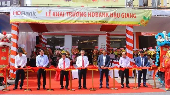 HDBank cùng Hậu Giang chinh phục khát vọng vươn mình mạnh mẽ