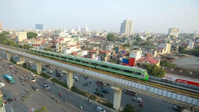 Hà Nội xem xét làm thêm tuyến metro Nội Bài - Ngọc Hồi