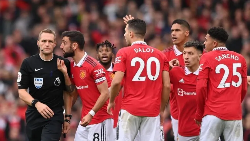 Tin tức MU: Bruno vs Dalot trước nguy cơ lỡ trận đấu với Chelsea