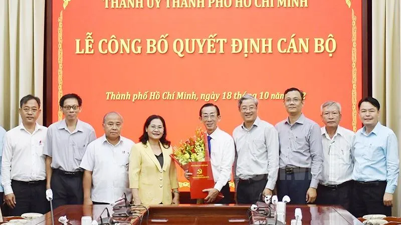 Bí thư Thành ủy Nguyễn Văn Nên có thư ký mới là PGS.TS. Trần Hoàng Ngân
