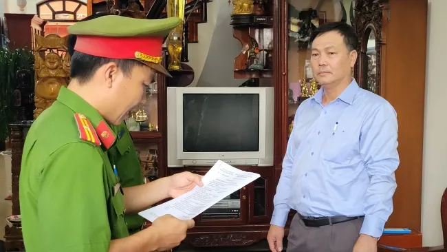 Ông Nguyễn Văn Hồng và con đường thăng tiến tại Công ty Tín Nghĩa