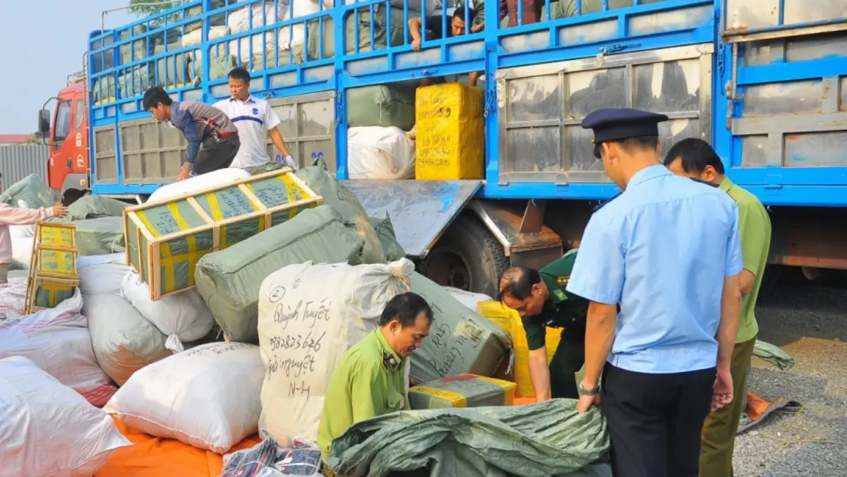 Phát hiện gần 100.000 ngàn vụ buôn lậu thương mại, nộp ngân sách 7,6 ngàn tỷ đồng