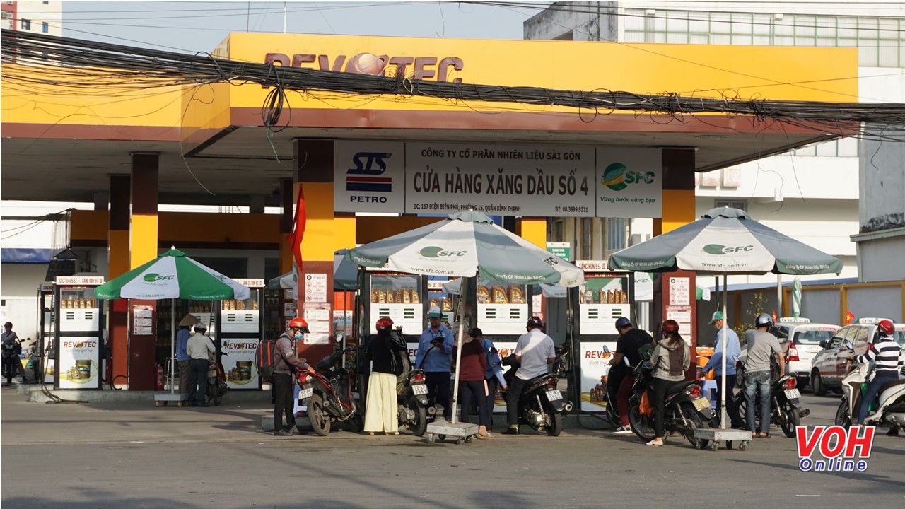 Tại sao 3 doanh nghiệp xăng dầu không nhập khẩu được?
