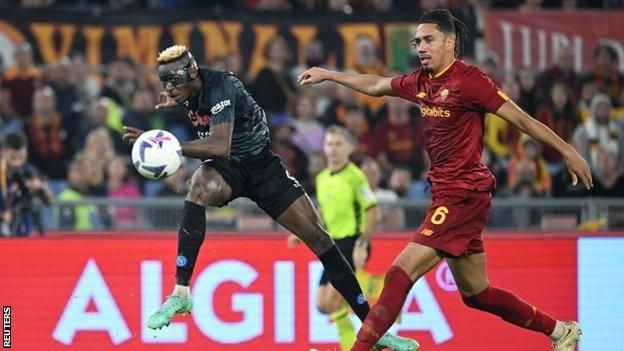 Kết quả Serie A: Napoli đá bại Roma củng cố ngôi đầu