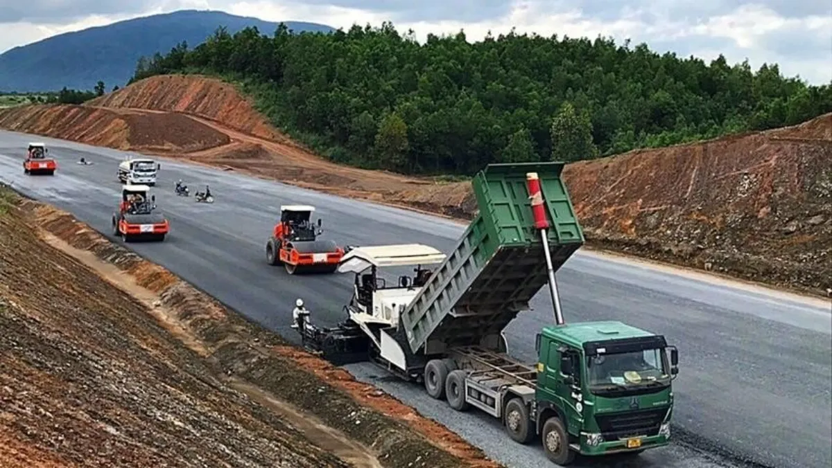 Bộ trưởng Bộ GTVT: Thông xe kỹ thuật 4 dự án thành phần cao tốc Bắc – Nam vào cuối năm