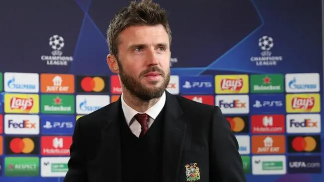 Premier League: Michael Carrick và Unai Emeryi trở lại với bóng đá Anh