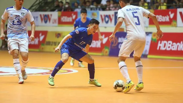 Thái Sơn Nam chưa thế soán ngôi đầu Sahako giải futsal VĐQG