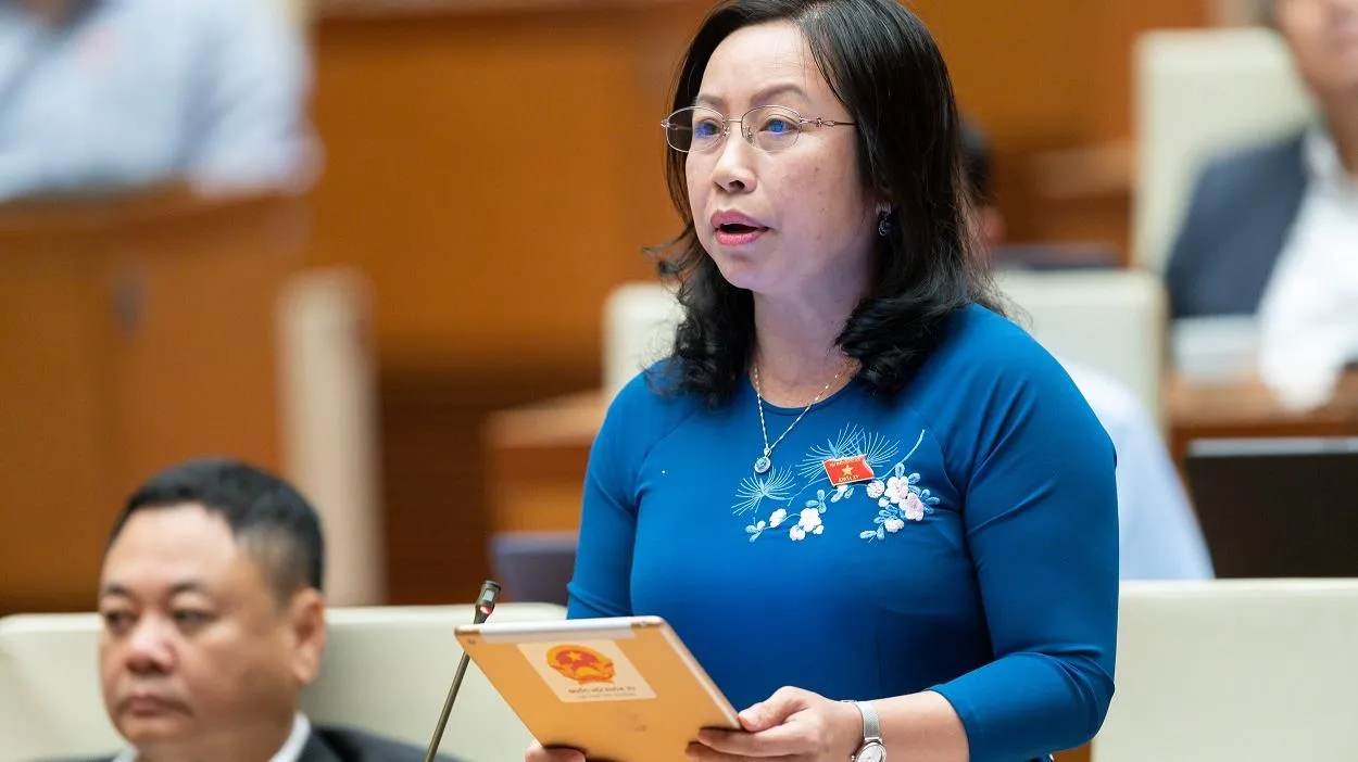 Xử lý tình trạng cán bộ, công chức, viên chức nghỉ việc, quan trọng vẫn là điều chỉnh lương?