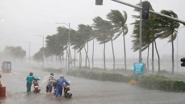 Dự báo thời tiết hôm nay 31/10/2022: biển động mạnh, thủy triều dâng cao