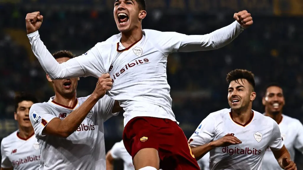 BXH Serie A 2022/23 sau vòng 12: Napoli xây chắc ngôi đầu, Roma vào top 4