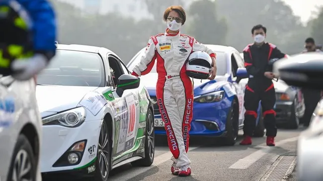 Người phụ nữ Việt Nam đầu tiên tham gia giải đua ô tô Motorsports Games 2022
