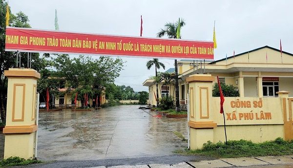 Cách hết chức vụ Chủ tịch xã để xảy ra nhiều vi phạm, còn đánh người nhập viện