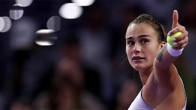 WTA Finals 2022: Sabalenka nối gót Sakkari vào bán kết