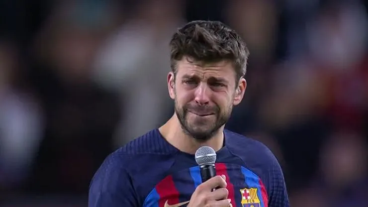 Nước mắt và những khoảnh khắc cuối sự nghiệp của Gerard Pique